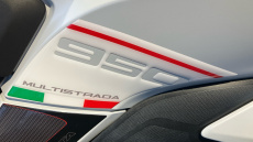 Ducati Multistrada 950 - Red
